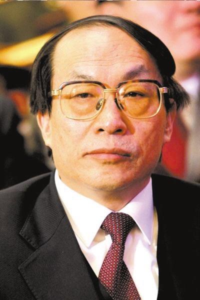 媒体盘点落马贪官忏悔：表功忆苦感恩以求轻判